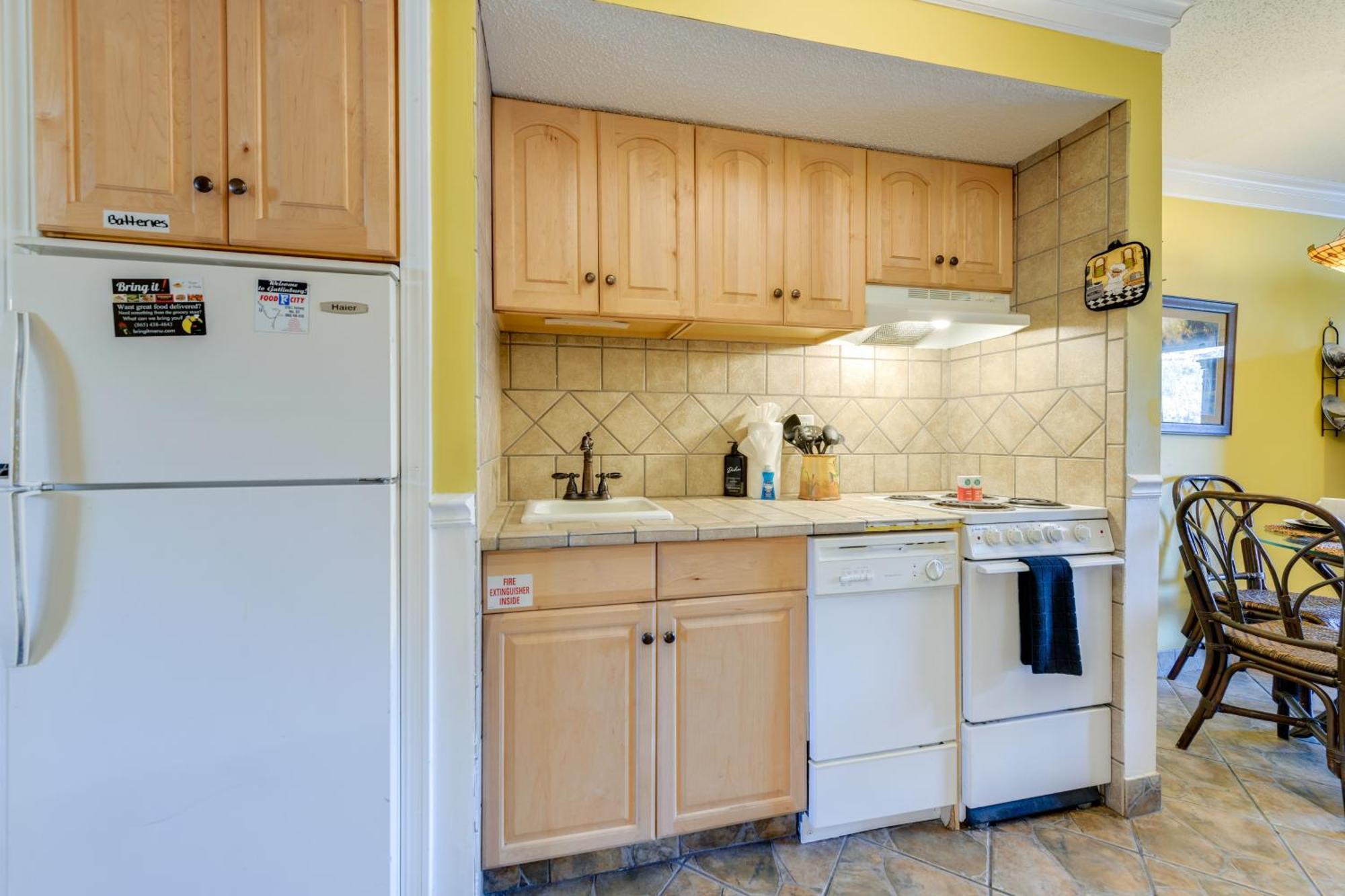 Downtown Gatlinburg Condo With Community Pool! Extérieur photo